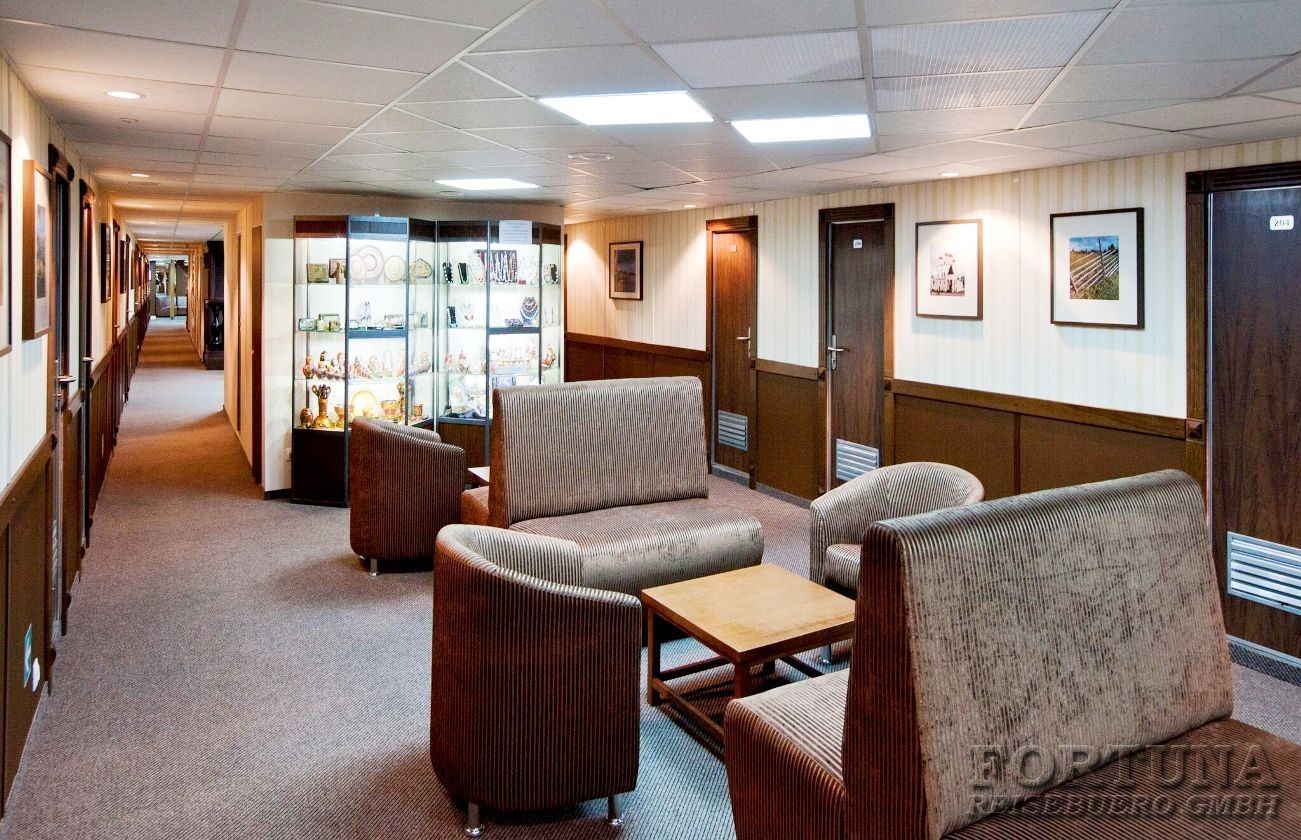 Круизы по России. Теплоход Волга Стар 4* ||3