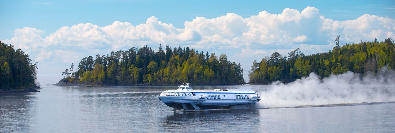 Круиз на остров Валаам из Петербурга, теплоход "Георгий Чичерин"