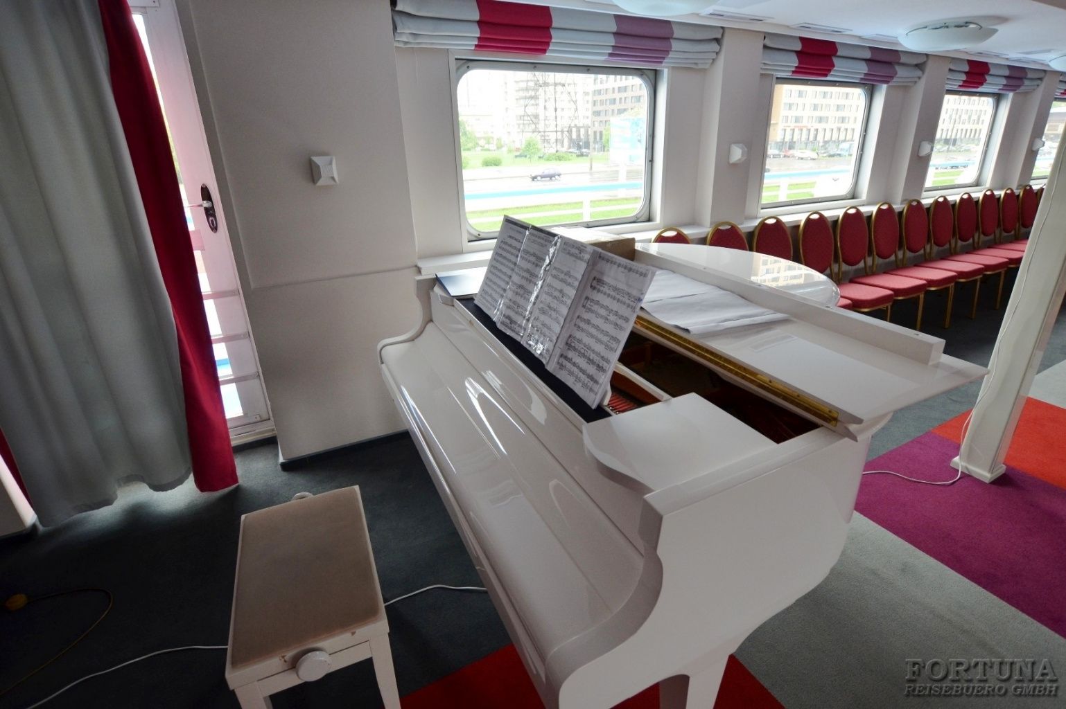 Круизы по России. ТХ М. Литвинов 4*. Конференц-зал ||3