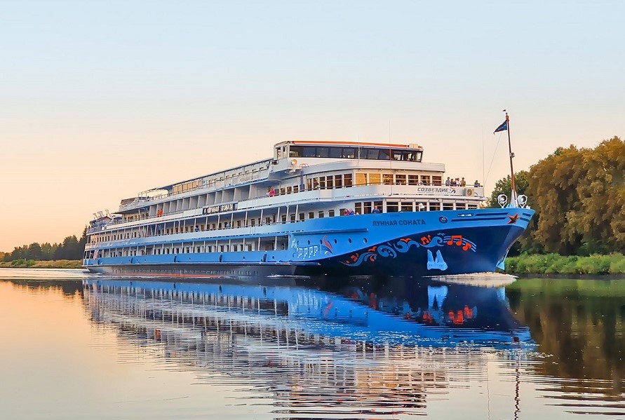 Круиз "Москва - Калязин - Кострома - Ярославль - Рыбинск - Углич - Москва", теплоход "Лунная соната"