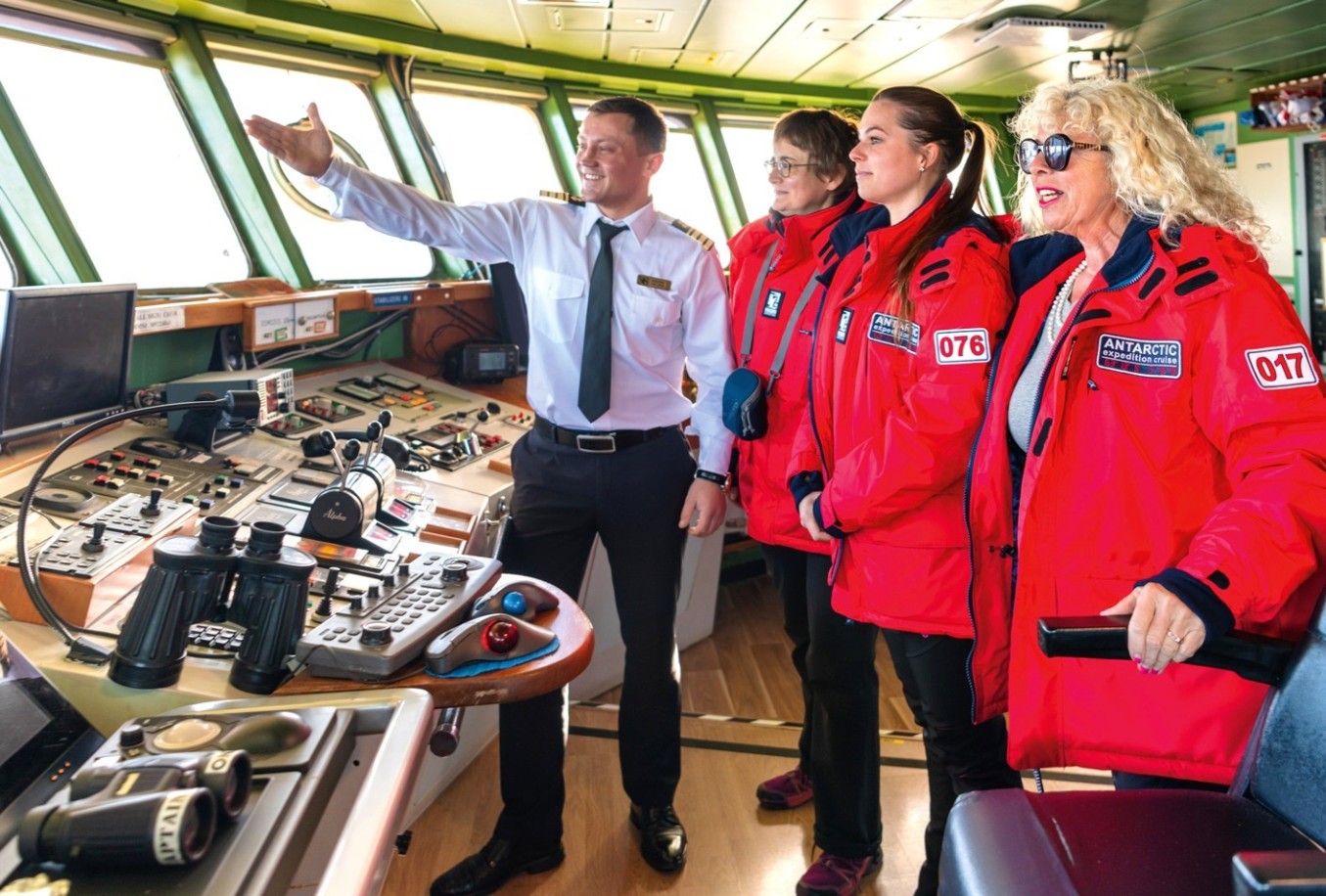 Круизы на Южный полюс, лайнер Си Спирит. Капитанский мостик ||8