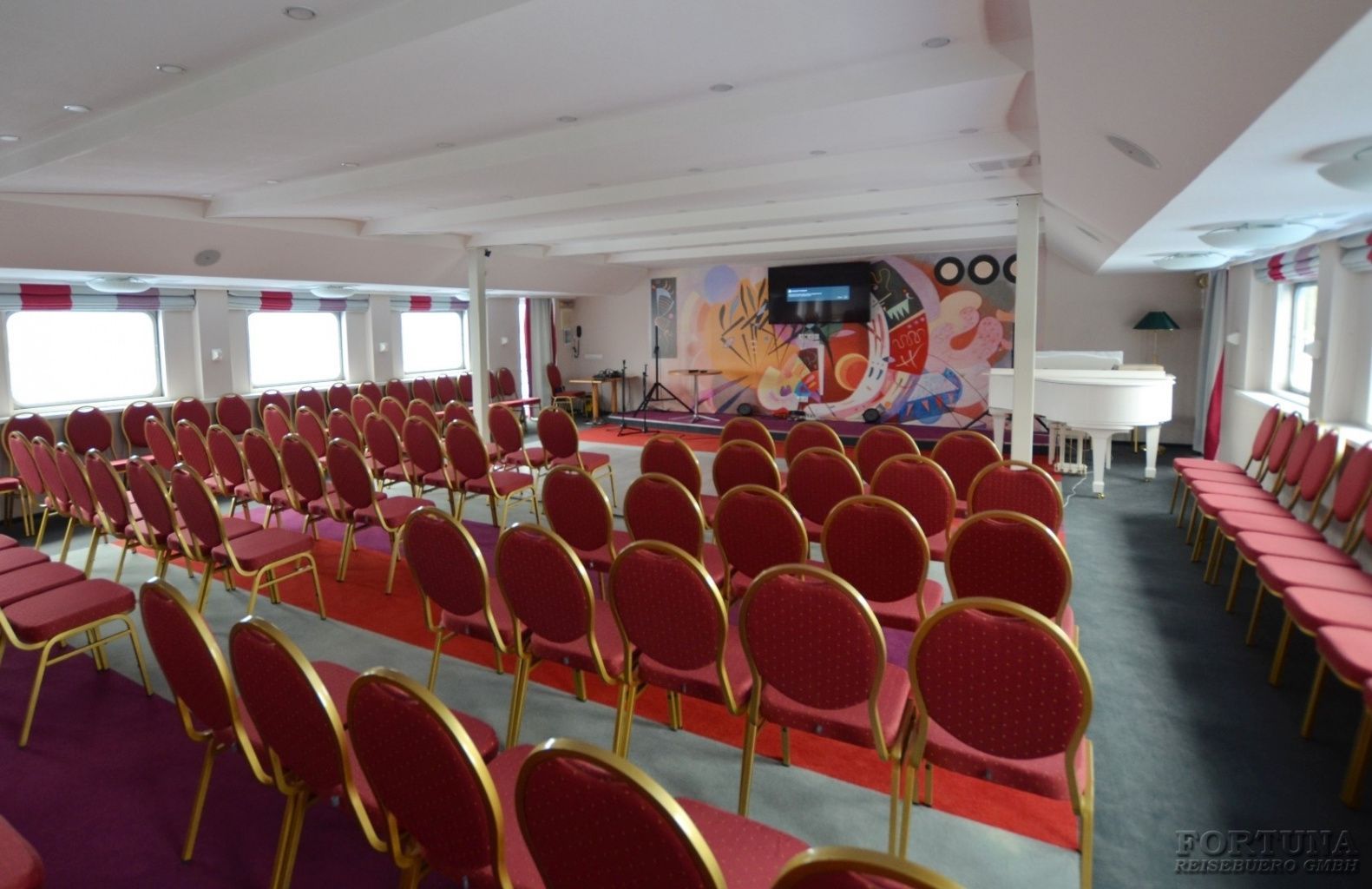 Круизы по России. ТХ М. Литвинов 4*. Конференц-зал ||3