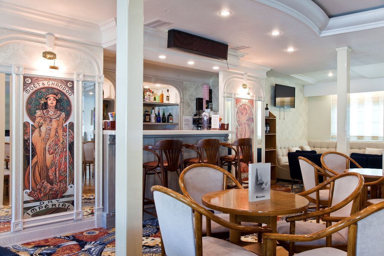 Речные круизы по России. ТХ Сергей Дягилев, бар