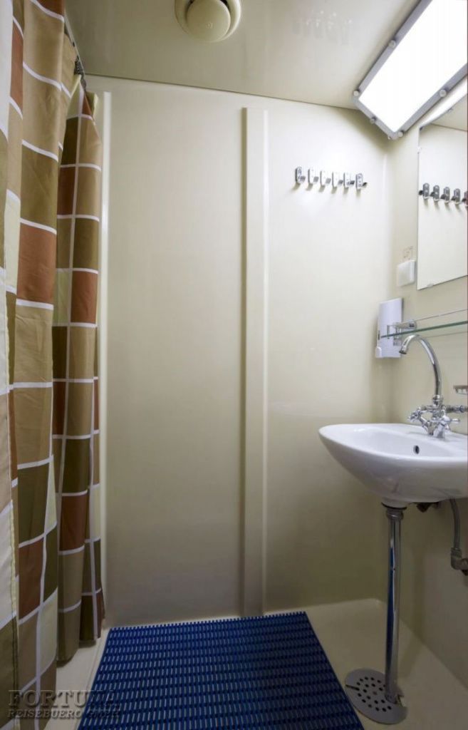 Теплоход Г. Чичерин. 2-х местные каюты ||8