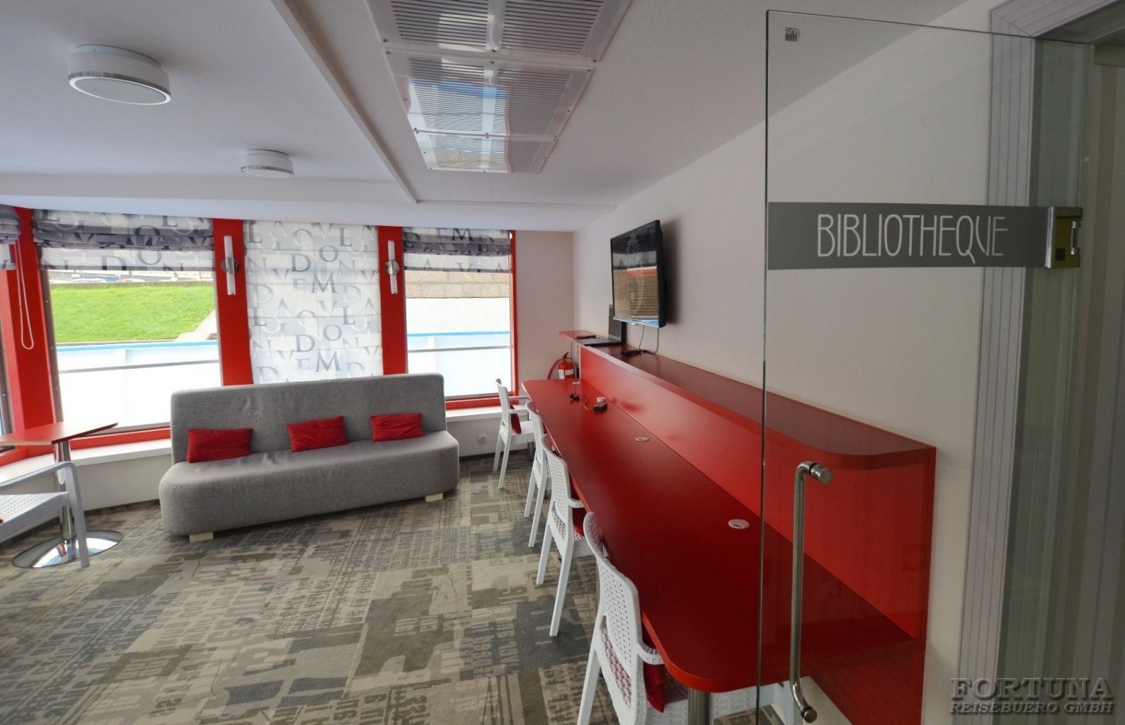 Круизы по России. ТХ М. Литвинов 4*. Библиотека ||3