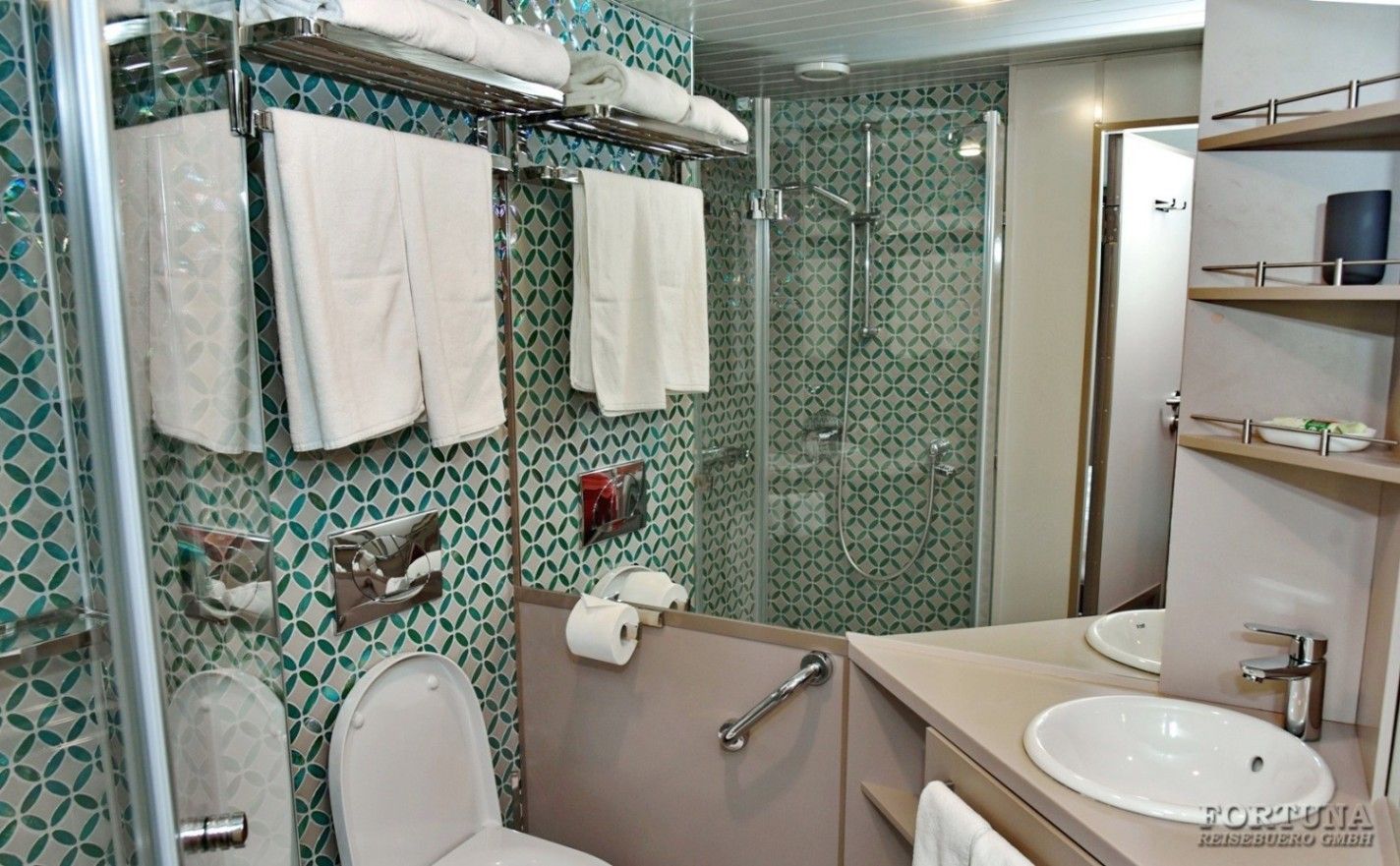 Тх Игорь Стравинский 4*. Полулюкс 2М с балконом ||5