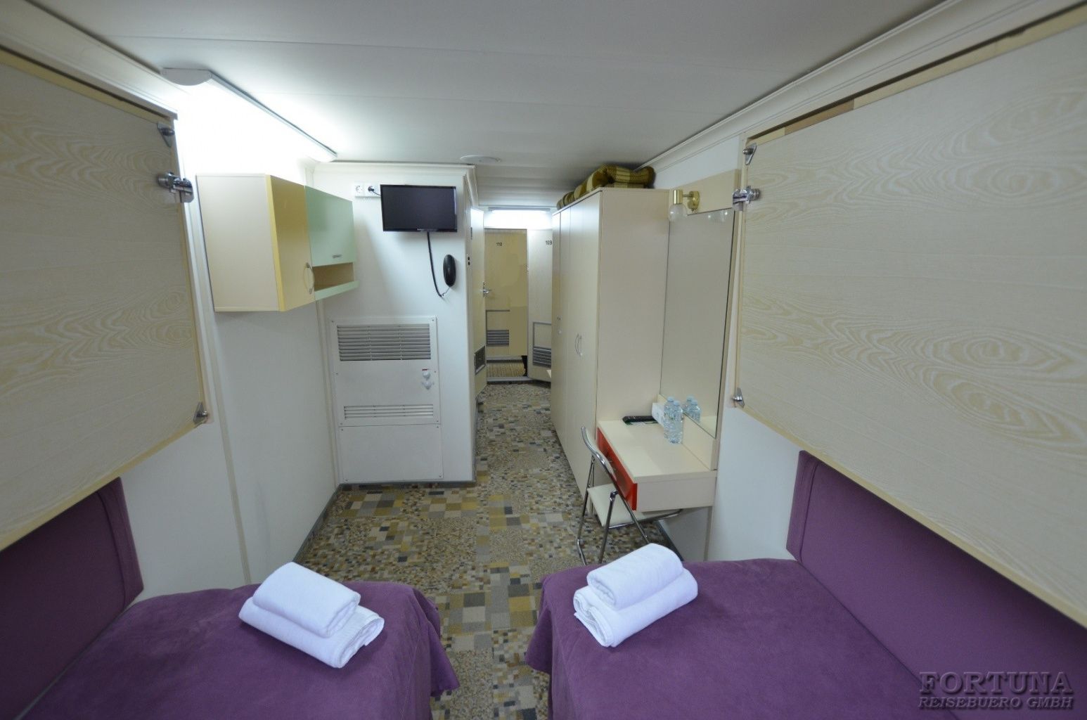 ТХ М. Литвинов 4*. Каюты четырехместные 4М ||8