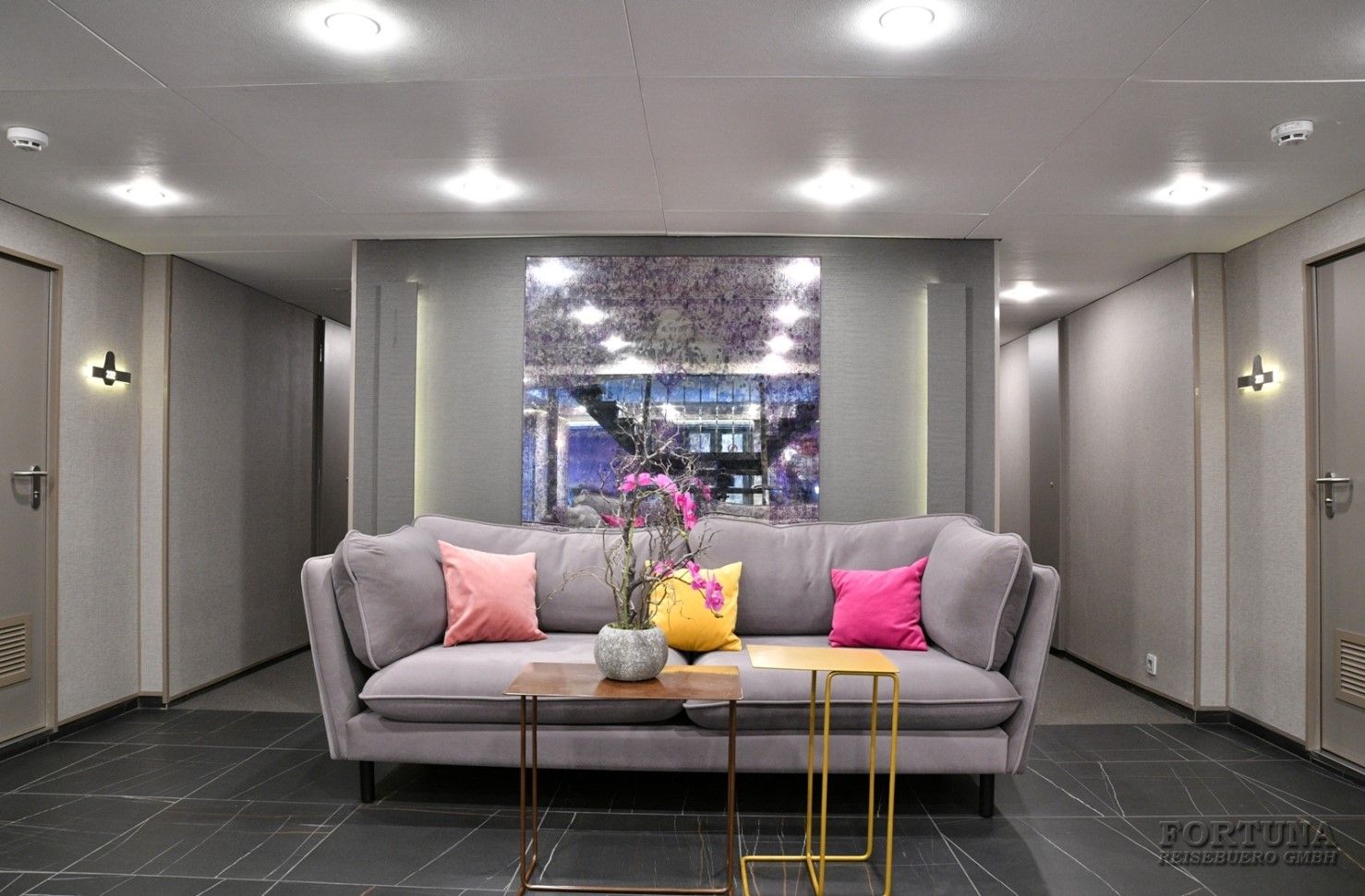 Круизы по России. Теплоход Игорь Стравинский 4*