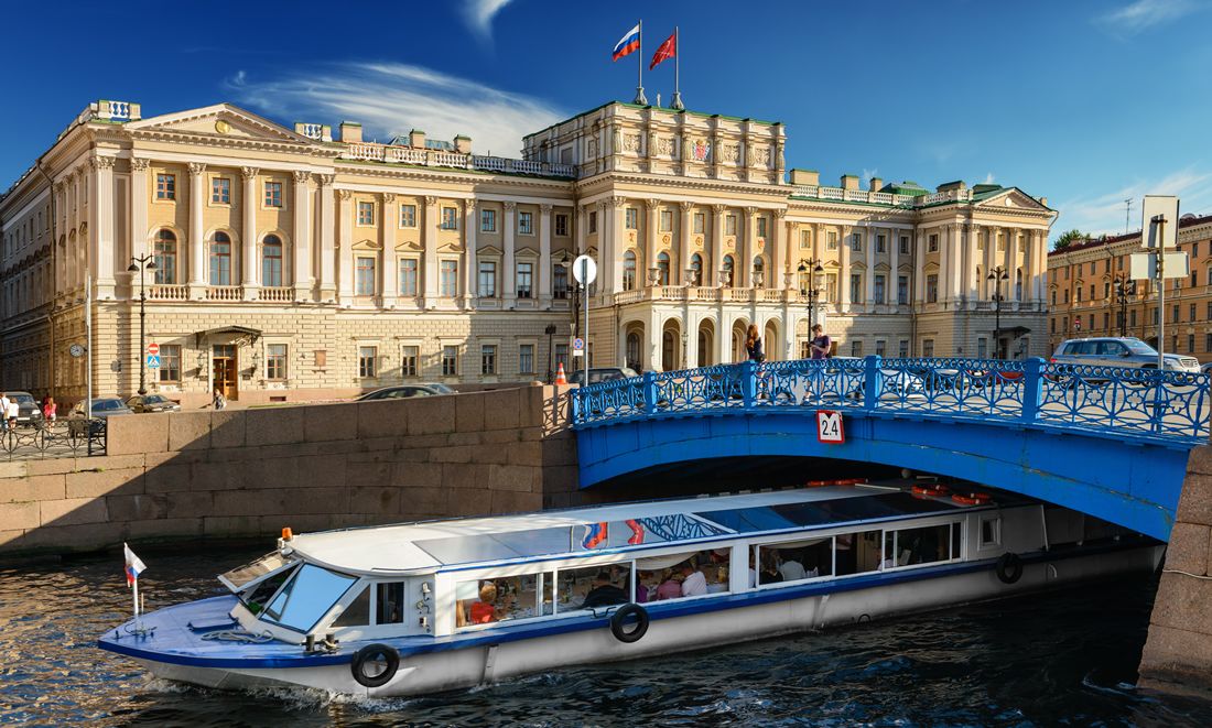 Экскурсии по рекам и каналам