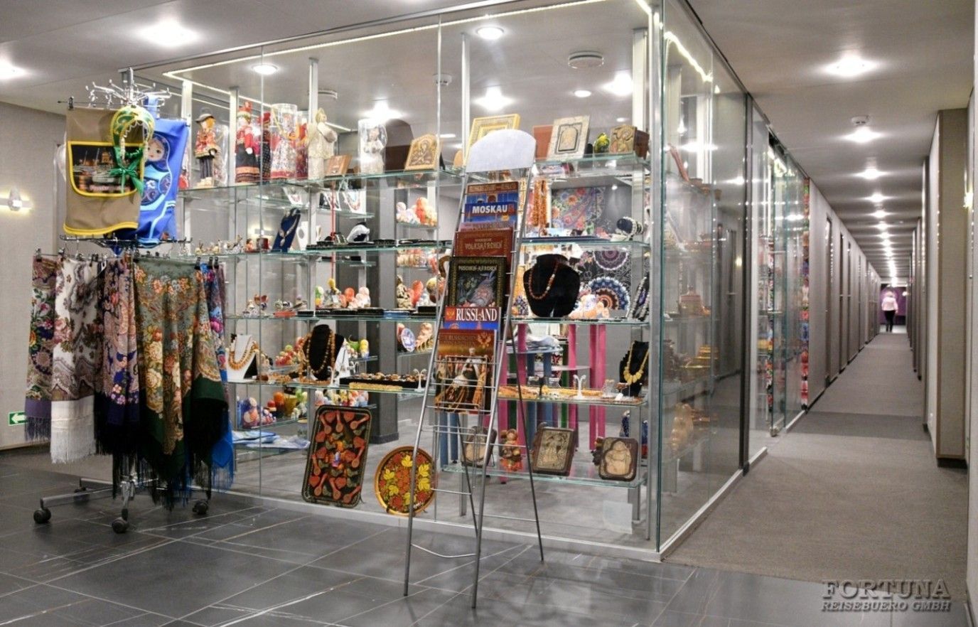 Тх Игорь Стравинский 4*. Сувенирный магазин ||4