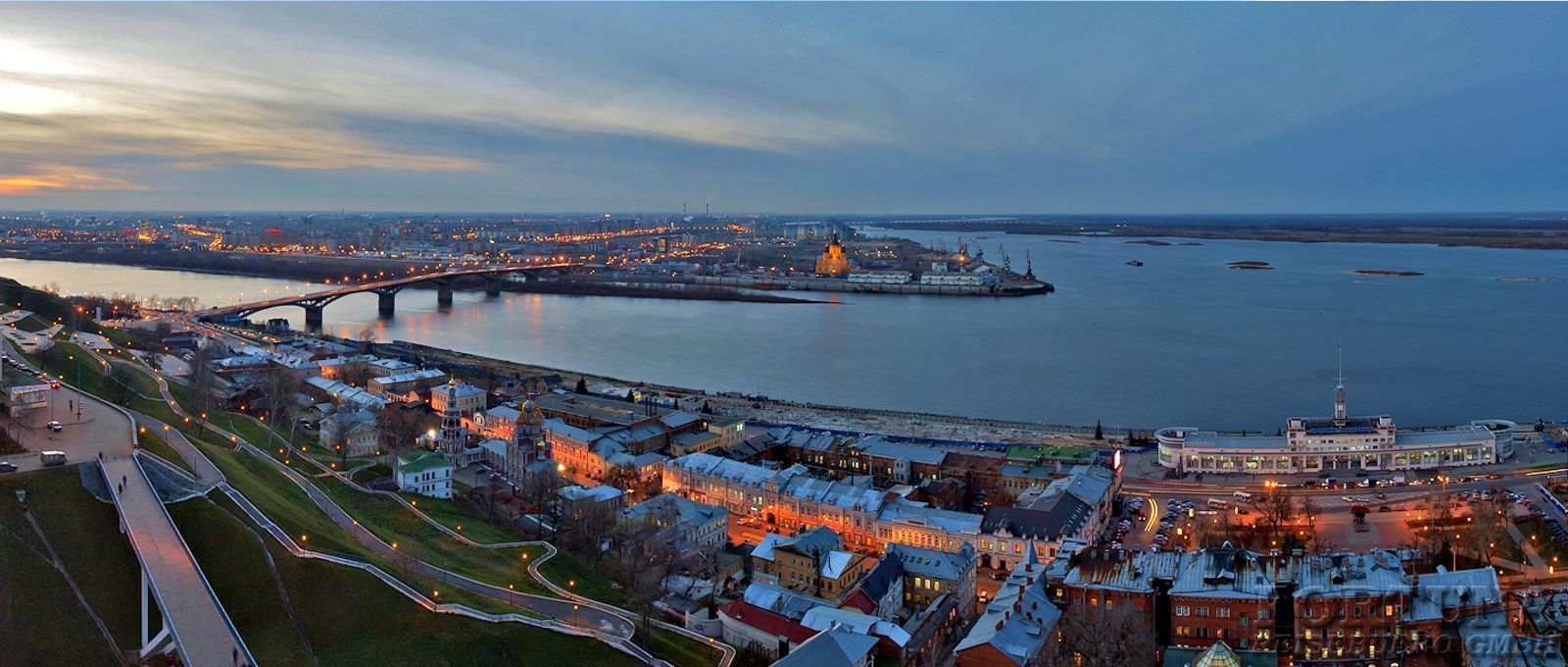 Круиз из Москвы в Нижний Новгород, теплоход "Максим Литвинов"