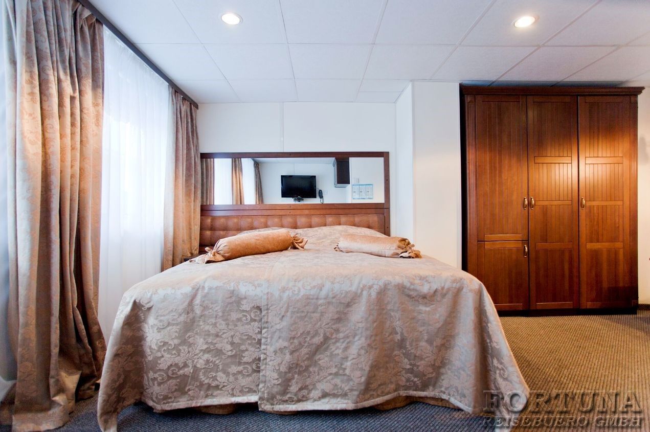 Теплоход Волга Стар 4*. Люкс однокомнатный ||5