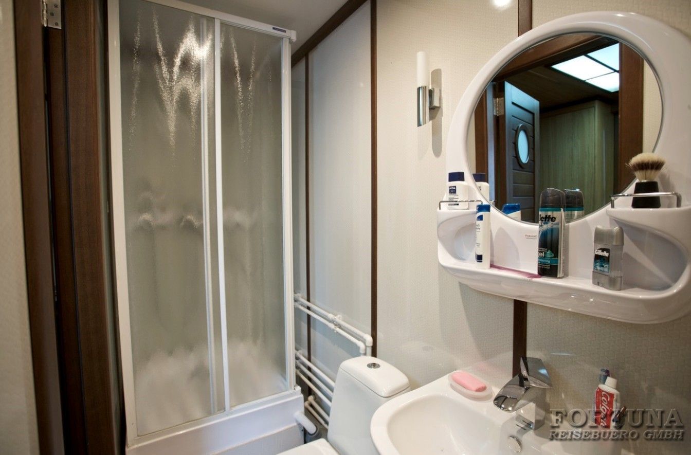 ТХ Куприян, каюта категории ЛЮКС VIP ||3