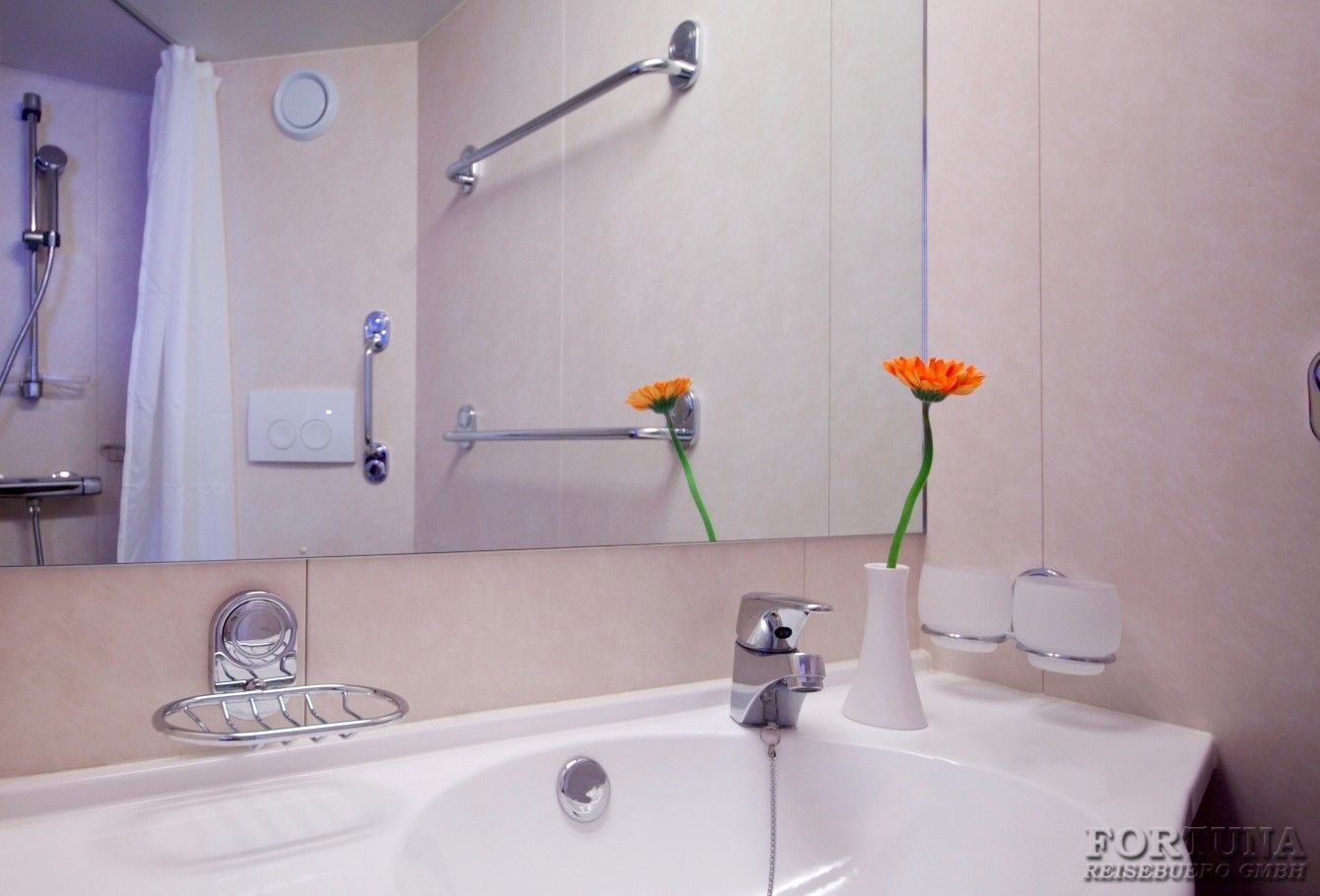 ТХ Максим Литвинов 4*. Каюты Люкс 2М+ ||5