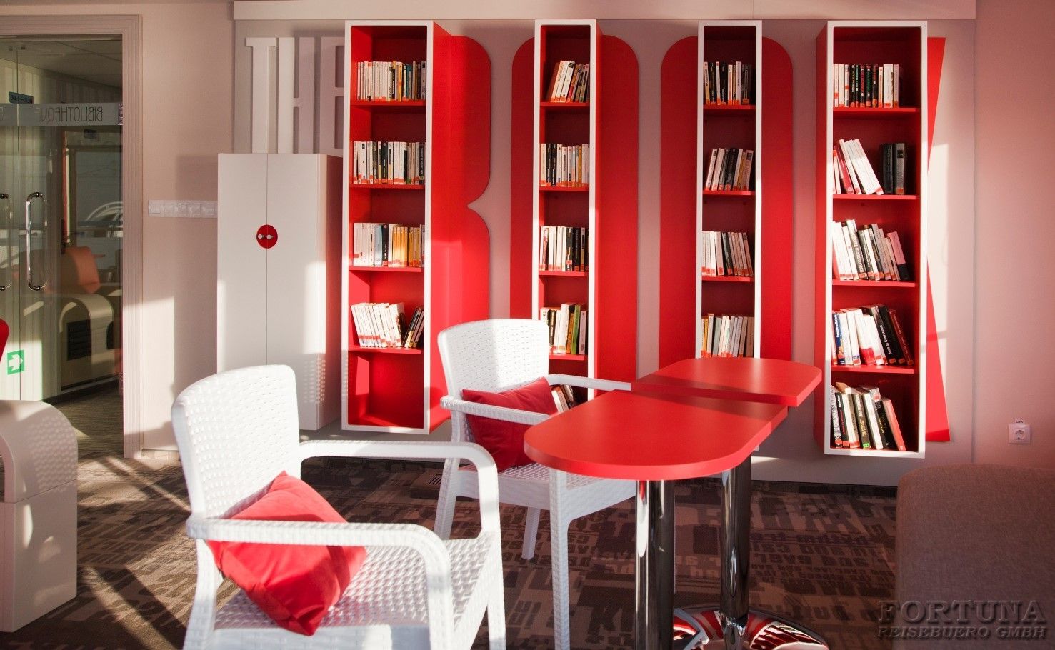 Круизы по России. ТХ М. Литвинов 4*. Библиотека ||3