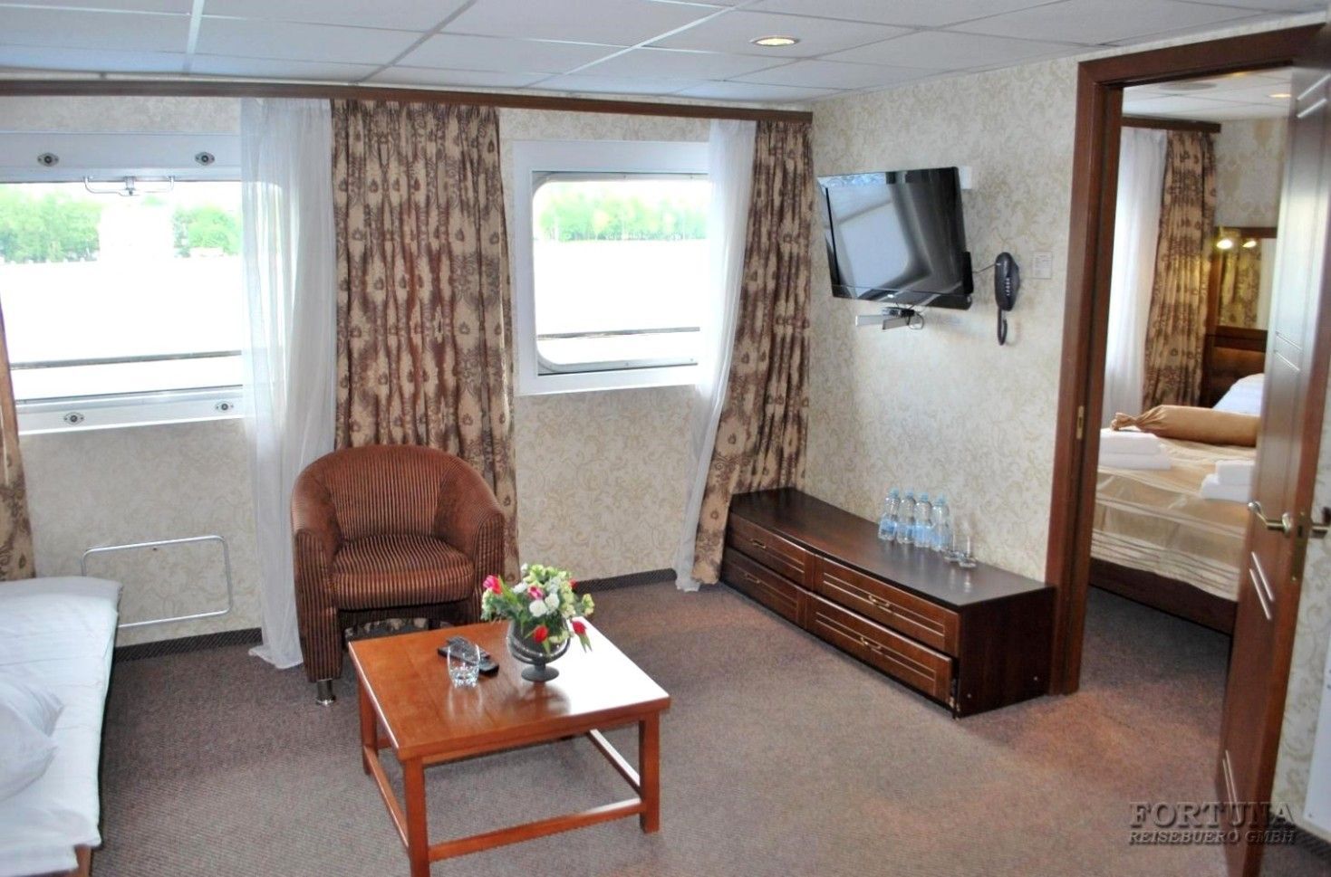 Теплоход Волга Стар. Каюты Люкс двухкомнатный 2М+ ||5