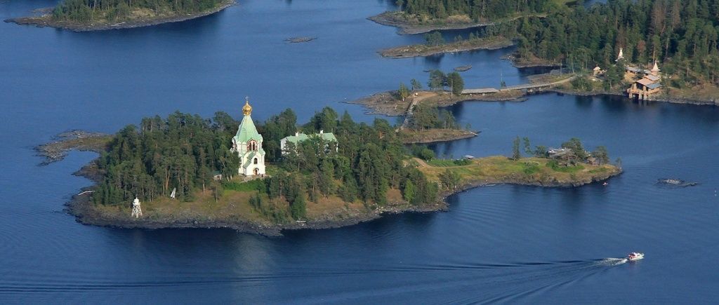 Круиз на остров Валаам из Петербурга, теплоход "Георгий Чичерин"
