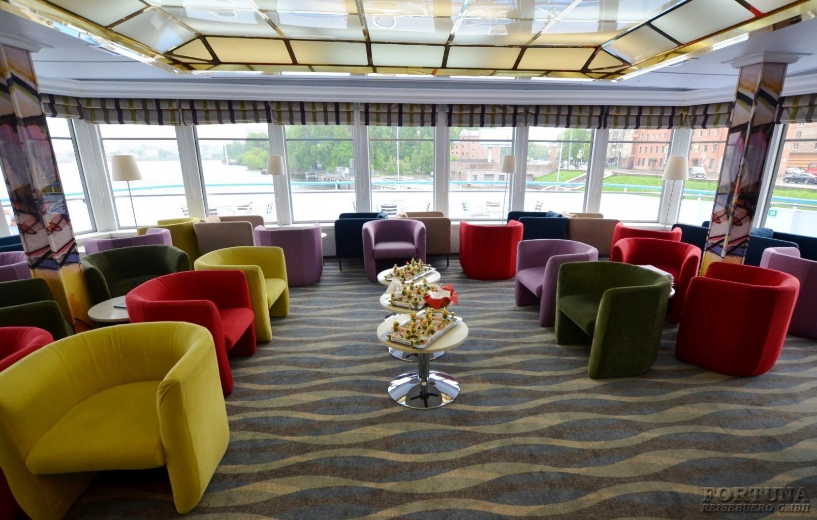 ТХ Максим Литвинов 4*. Бар Акварель ||2