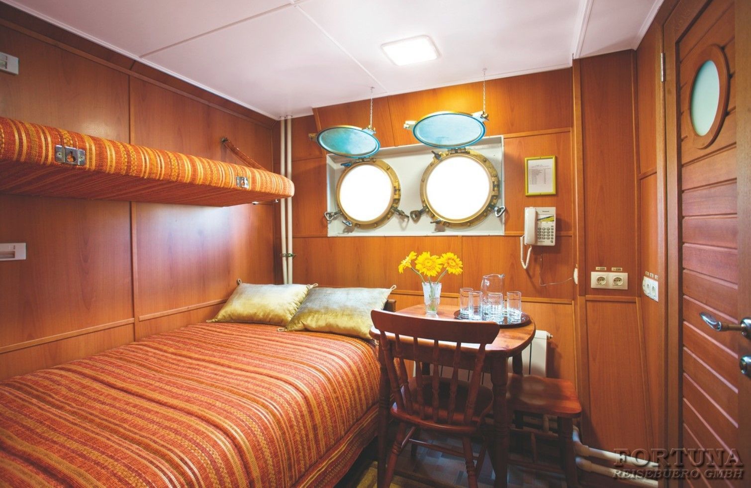 Круизы по Енисею. Каюты КОМФОРТ И КОМФОРТ II ||6