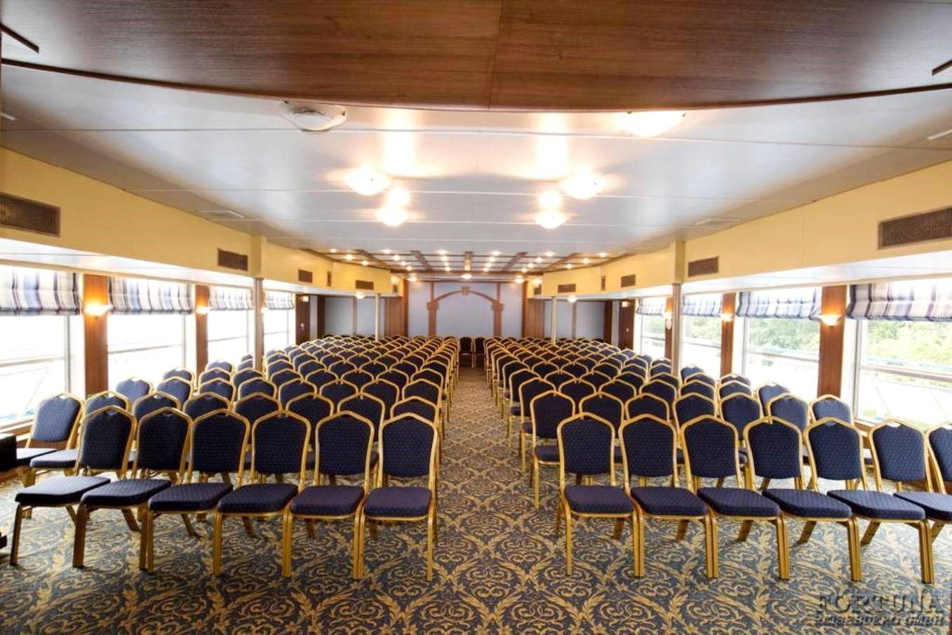 Круизы по России. ТХ Георгий Чичерин, конференц-зал ||3