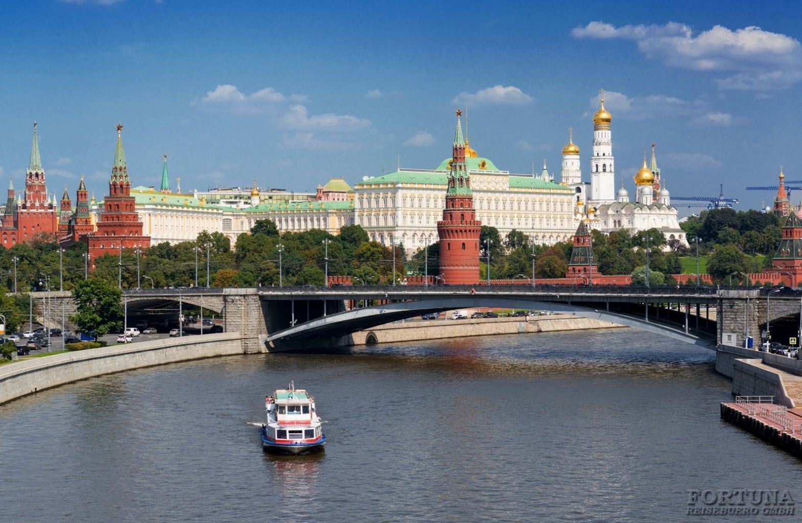 Круиз из Архангельска в Москву, теплоход "Николай Жарков"