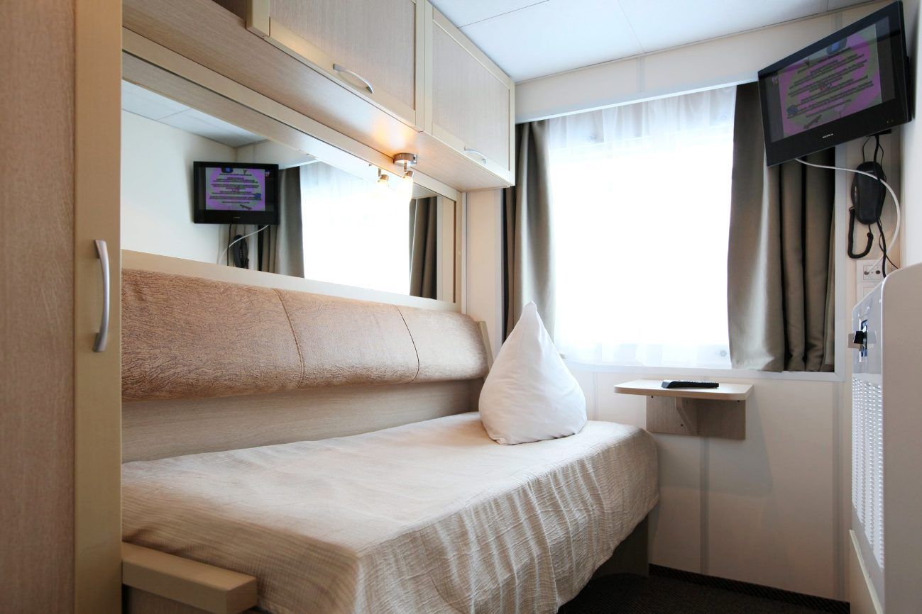 Теплоход С. Дягилев. Одноместные каюты Стандарт 1M ||8