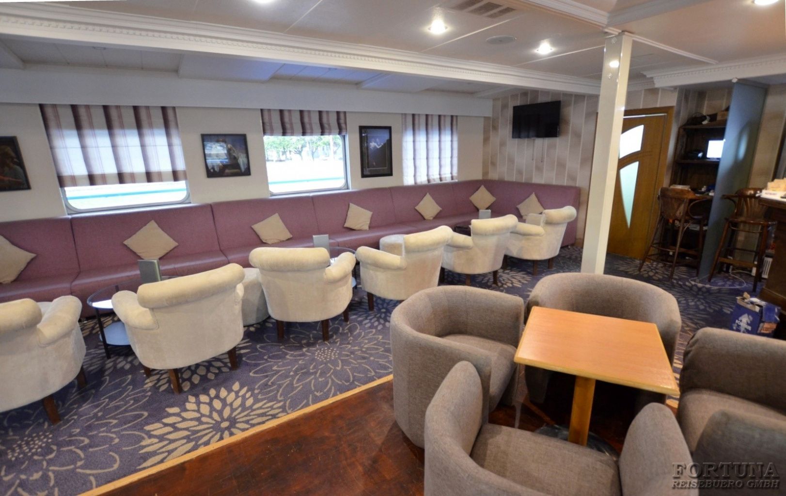 ТХ Максим Литвинов 4*. Бар Акварель ||2