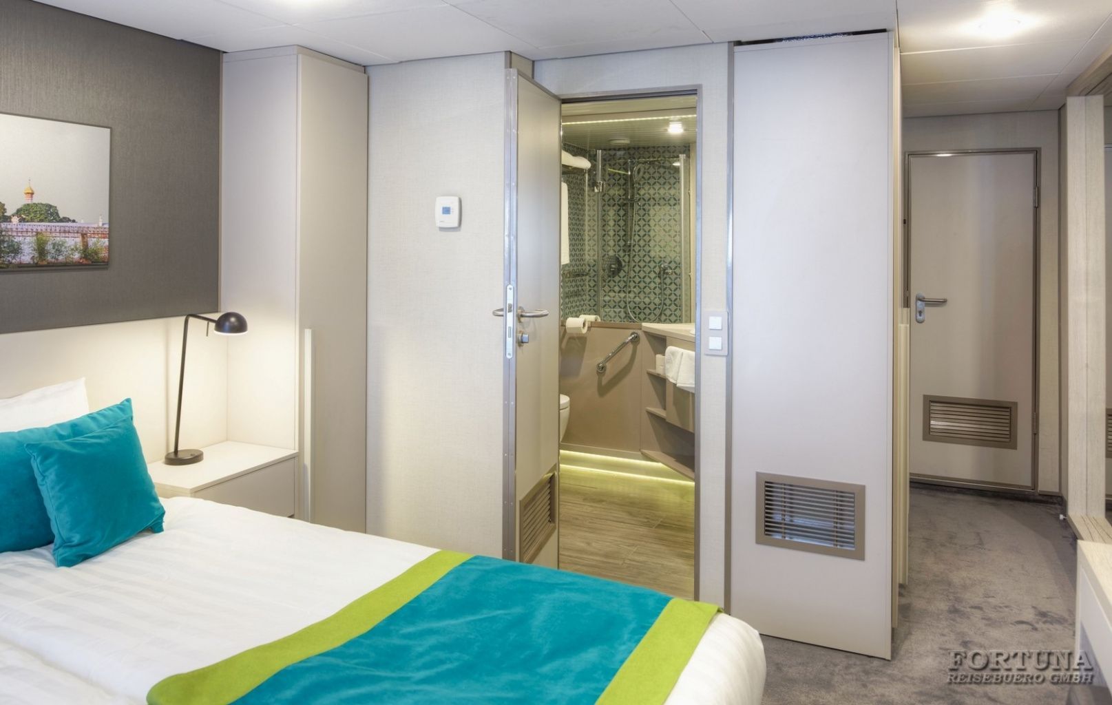 Тх Игорь Стравинский 4*. Полулюкс 2М с балконом ||5