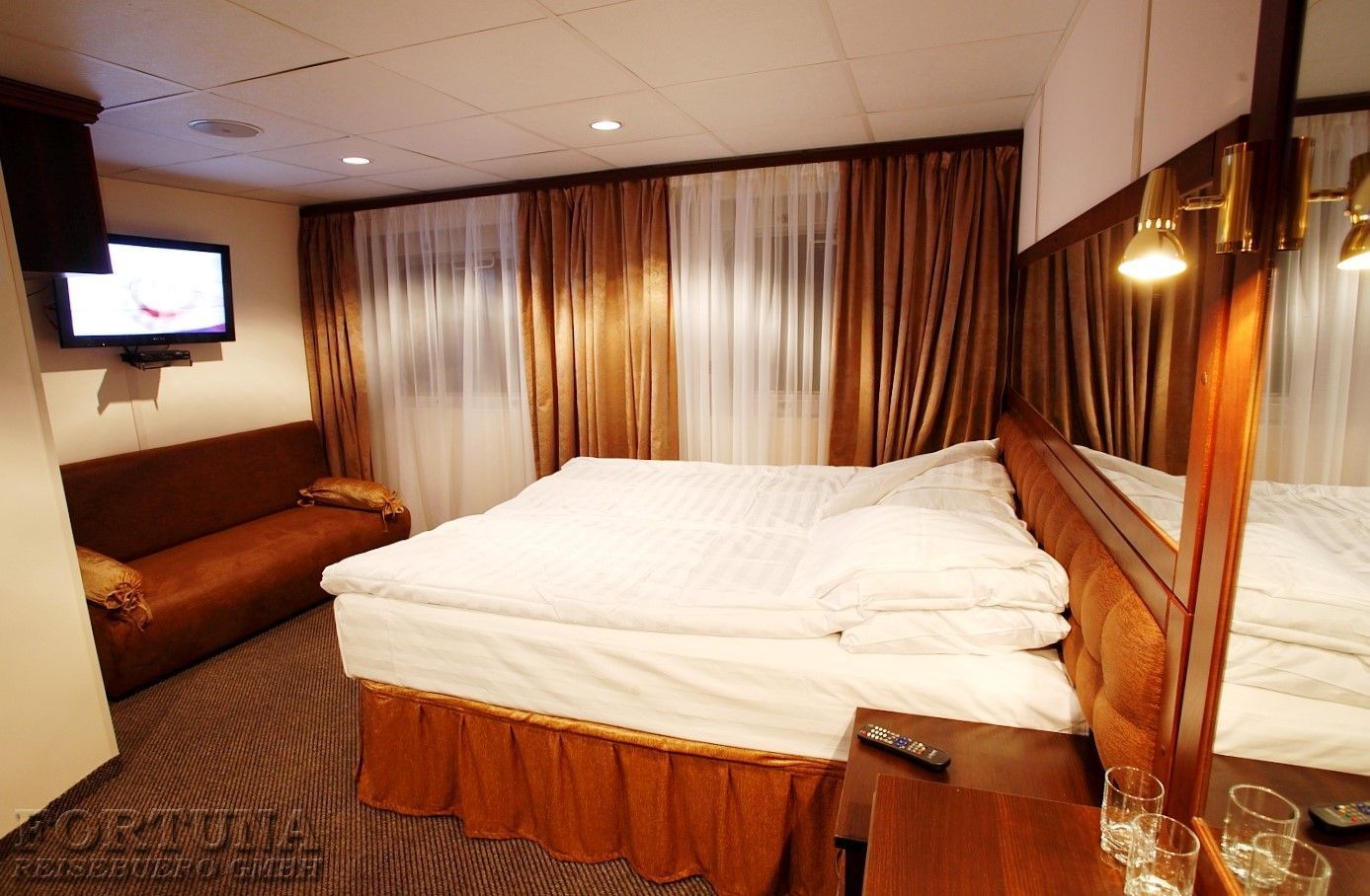 Теплоход Волга Стар 4*. Люкс однокомнатный ||5