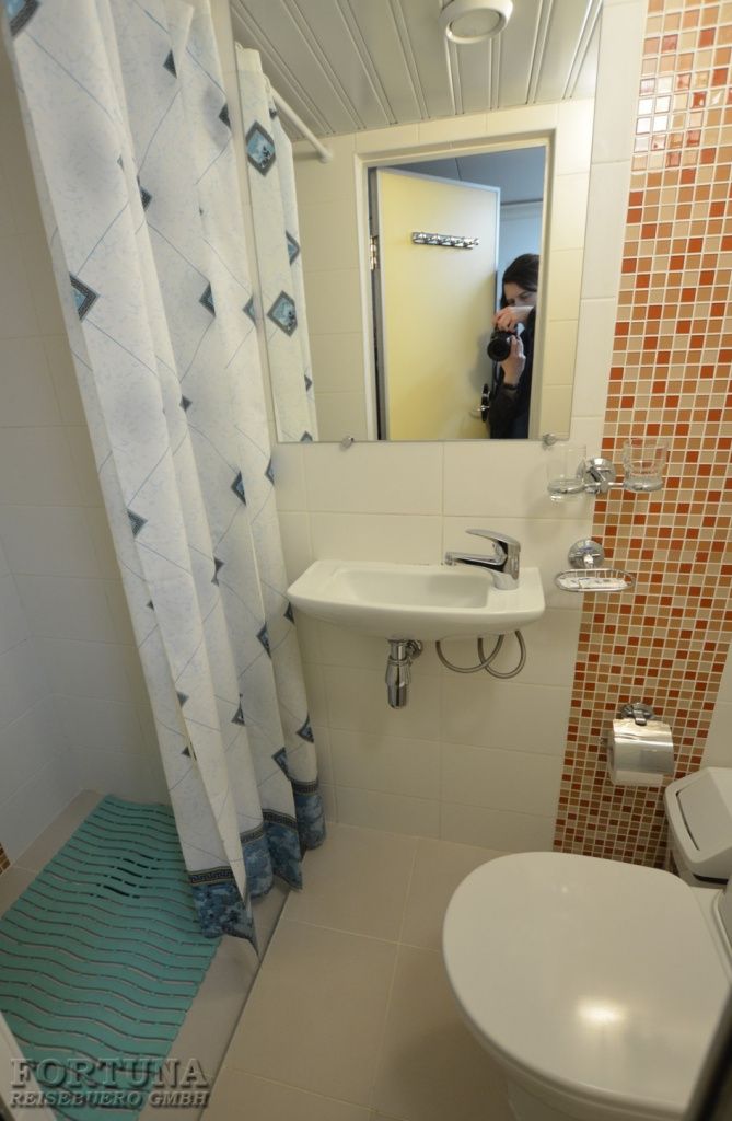 ТХ М. Литвинов 4*. Каюты четырехместные 4М ||8