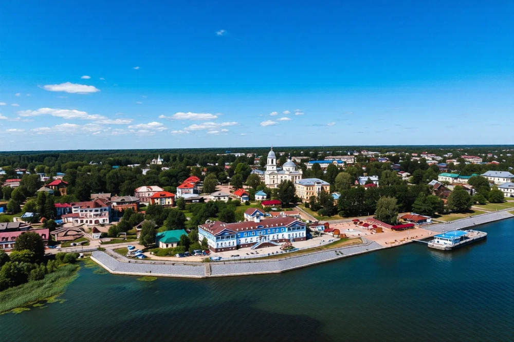 Круиз "Москва - Мышкин - Ярославль - Городец - Нижний Новгород - Чебоксары - Свияжск - Казань (2 дня)", теплоход "Лев Толстой"