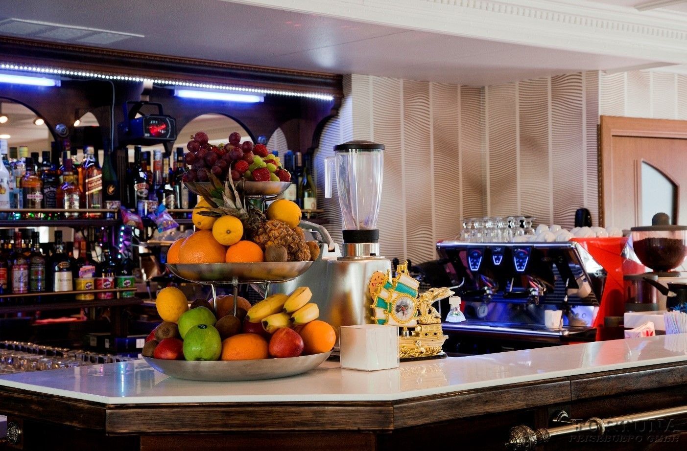 ТХ М. Литвинов 4*. Музыкальный салон & Диско-Бар ||2