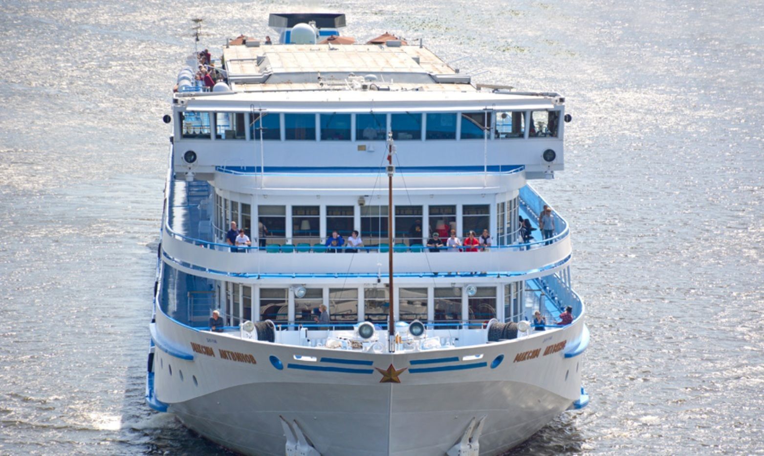 Круиз из Ростова-на-Дону в Москву, теплоход "Максим Литвинов"