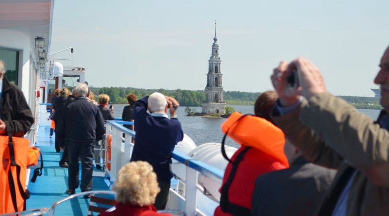 Речные круизы по России. ТХ Сергей Дягилев