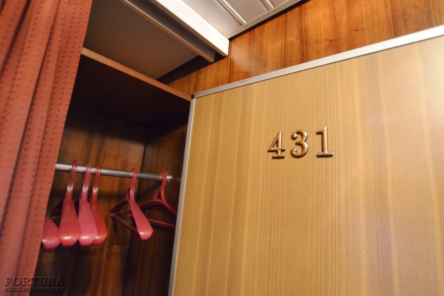 ТХ Георгий Чичерин. Каюта: Люкс двухкомнатный ||6