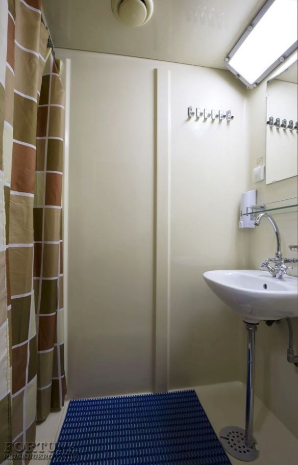 ТХ Георгий Чичерин. Каюта: Люкс двухкомнатный ||6