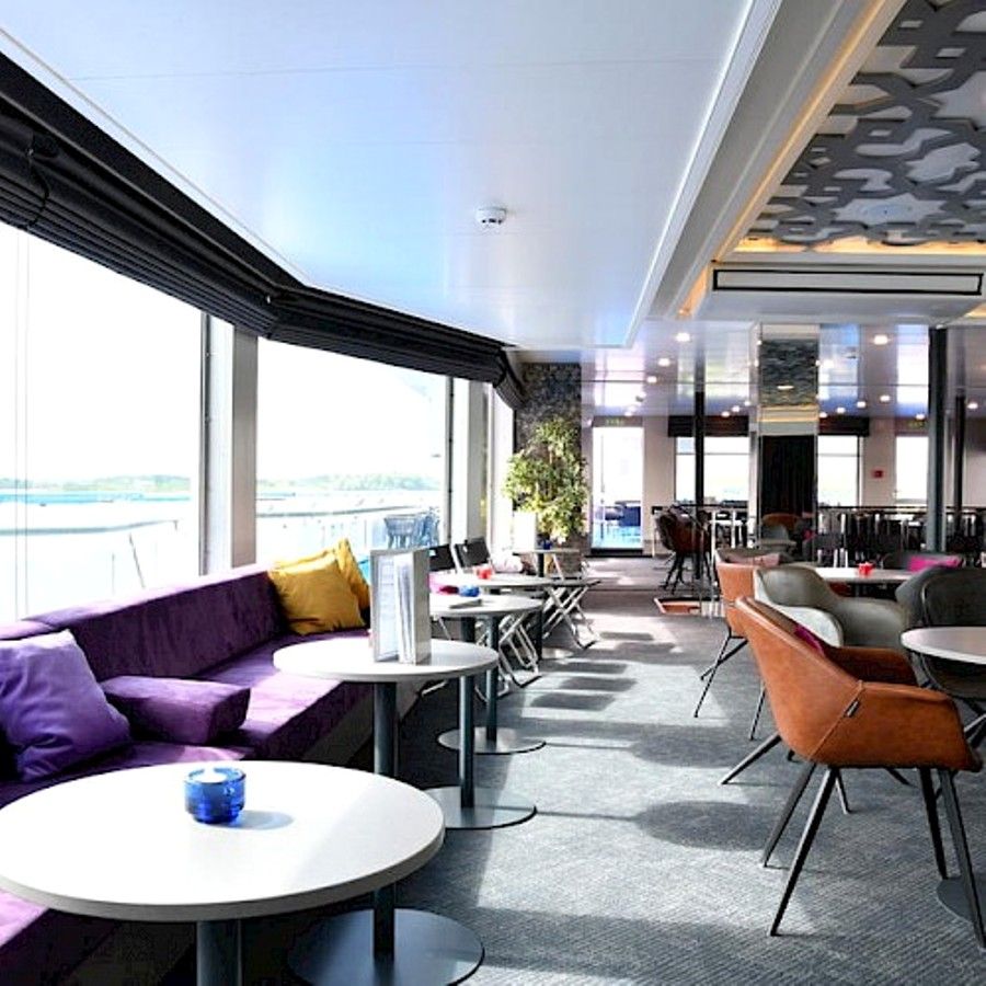 Теплоход Александра. SKY бар ||2