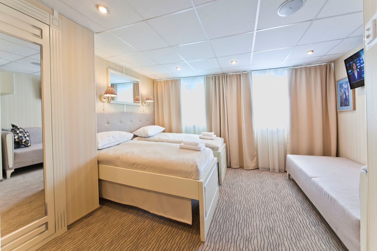 Речные круизы. Тх С. Дягилев. Люксы однокомнатные 2М+ ||6