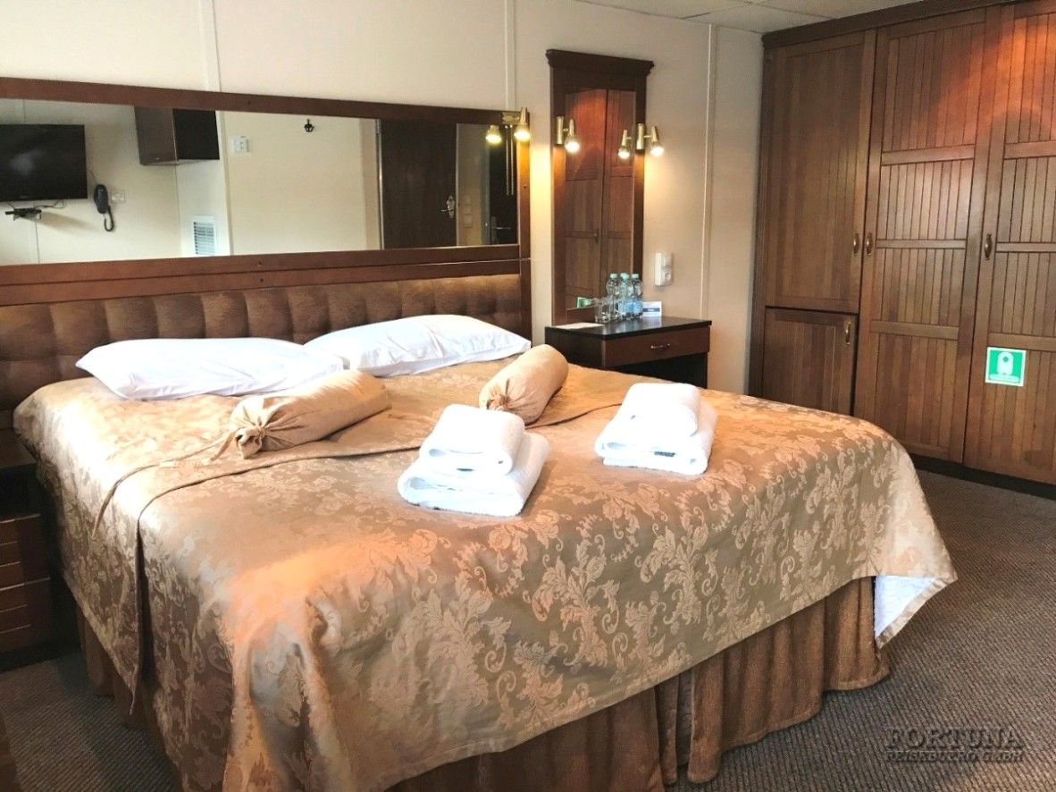 Теплоход Волга Стар. Люкс однокомнатный 2М+ ||6