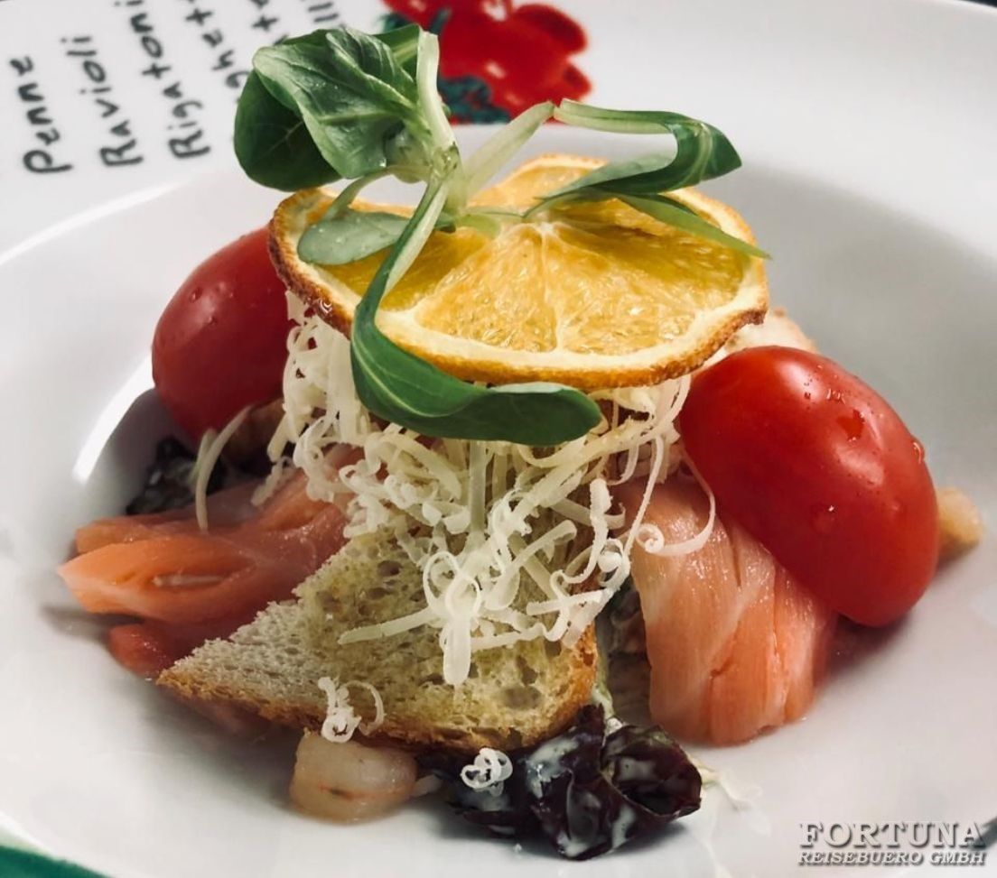 Речные круизы. Теплоход Сергей Дягилев, ресторан ||1