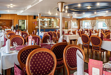 Теплоход Ленин, ресторан