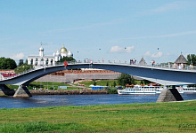 Пешеходный (Горбатый, Кремлёвский) мост в Великом Новгороде