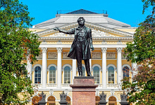 Площадь Искусств в Петербурге. Памятник А.С. Пушкину