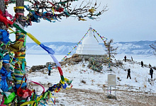 Тур-круизы по зимнему Байкалу. Остров Огой, Сибирь