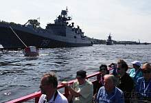 Водная прогулка по Неве "Парад военных кораблей" ВМФ в Петербурге