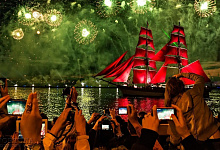 Тур Алые паруса + Выпускной на теплоходе