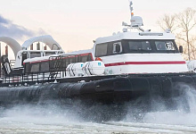 Зимние тур-круизы по Байкалу. Судно на воздушной подушке