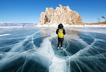 Остров Ольхон зимой, крупнейший остров озера Байкал. Сибирь