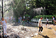 Праздник ФОНТАНОВ в Петергофе