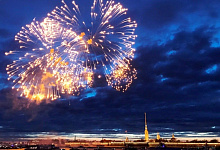 Праздничный салют в Санкт-Петербурге